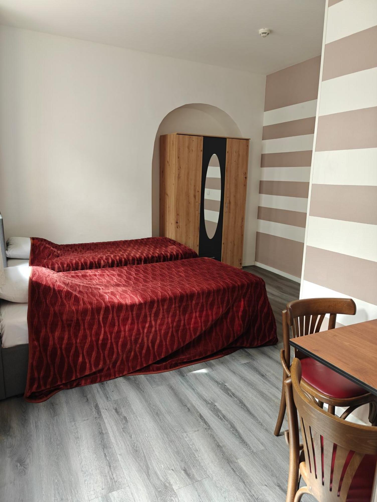 Hotel Viktoria Vienna Exterior photo